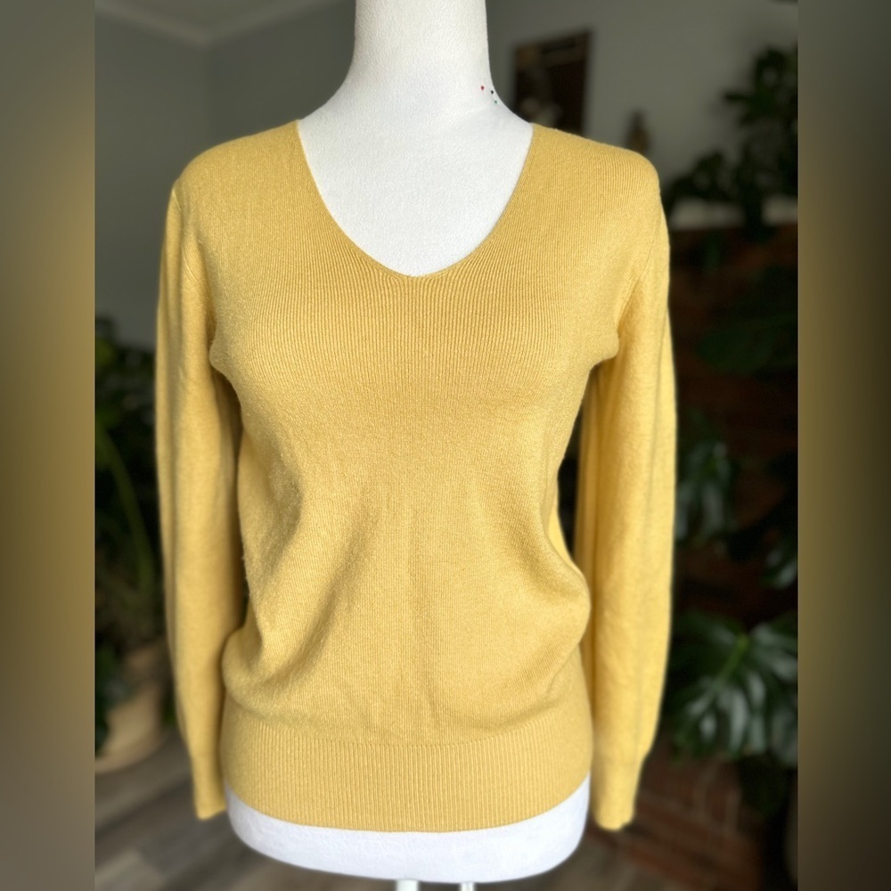#3) Joan Vass NY. Soft V-neck  sweater size Small never worn condition